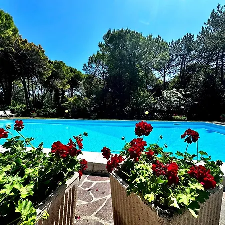 La Grande With Pool