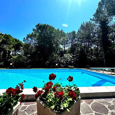 La Grande With Pool * リニャーノ・サッビアドーロ