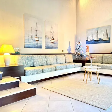 Villa La Grande With Pool