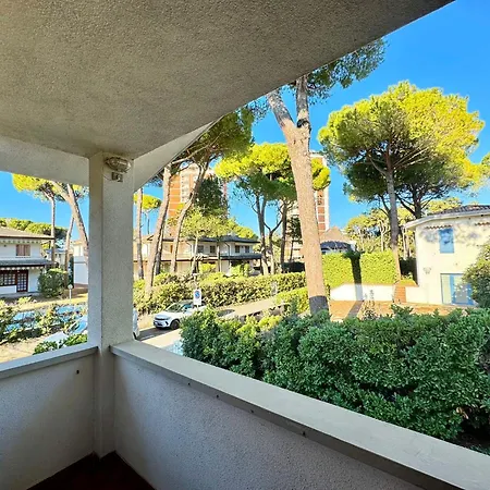 La Grande With Pool * Lignano Sabbiadoro